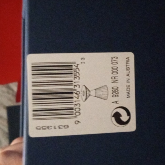 BNIB Swarovski Candleholder - Picture 5 of 5